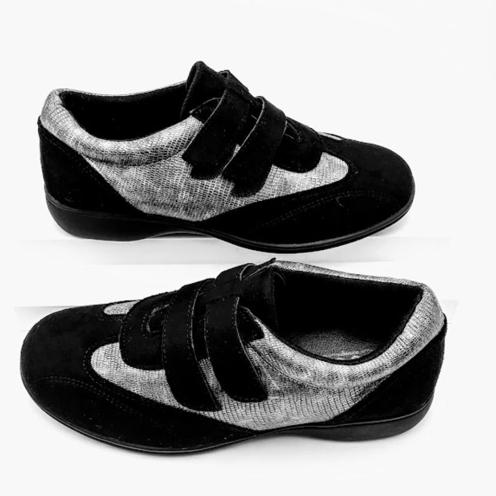 SNEAKERS*BLAIR BEACON BRAND 1903*BLACK & SILVER*WOMEN 7W*VELCRO TIES*